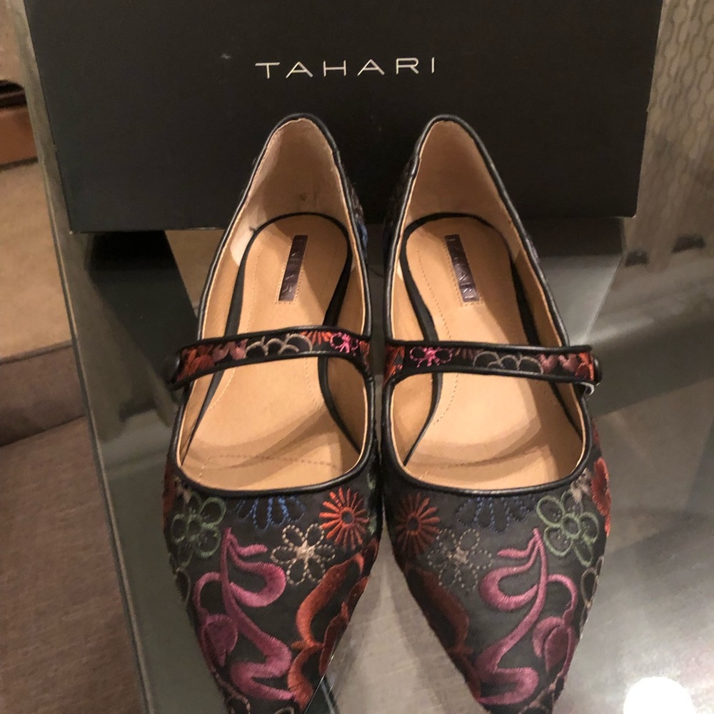 Tahari floral fabric flats
